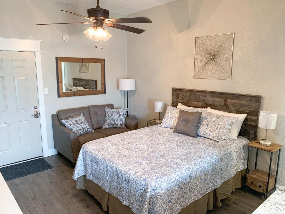 Budget Friendly Condo Within Walking Distance To The Beach! Gulf Shores Exterior photo